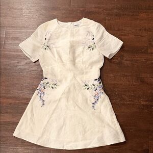 Chic Cream Floral Dress